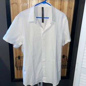 XL lululemon mens breathable white collar button down